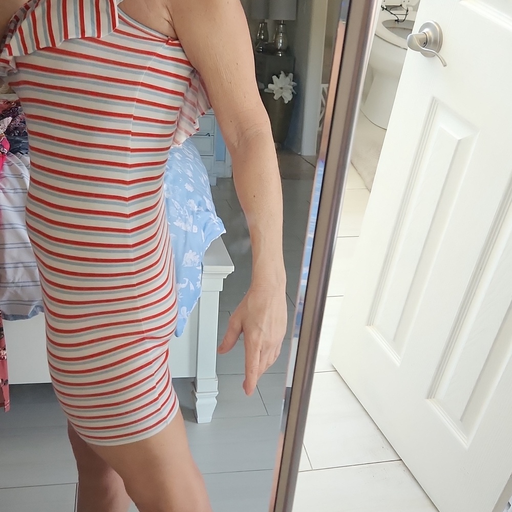 Billabong - Picture 2 of 8